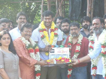 விஷால் - லிங்குசாமி கூட்டணியின் சண்டகோழி -2... பாடல் படபிடிப்புடன் இன்று தொடங்கியது!