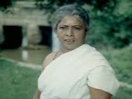 அம்மா வேடமிட்டவர்கள்!