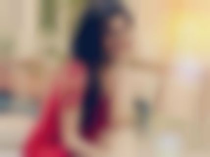 தன் தலையில் தானே மண்ணை அள்ளிப் போடுகிறாரா நடிகை? 