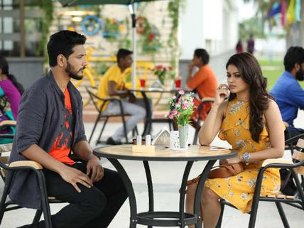 சென்னையில் தொடங்கியது 'இருட்டு அறையில் முரட்டுக் குத்து'! 