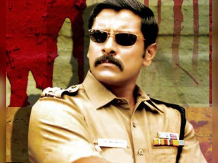 பழனி பகுதியில் 'சாமி 2' பட ஷூட்டிங்... காக்கிச் சட்டையில் மிரட்டிய விக்ரம்!