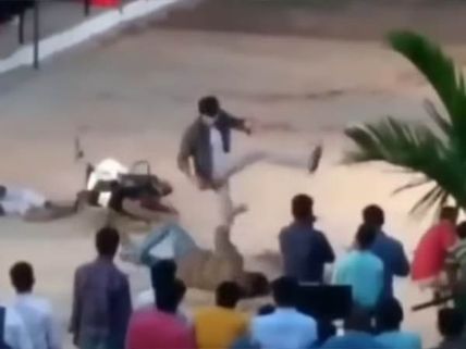 இணையத்தில் லீக் ஆன 'விஜய் 62' சண்டைக்காட்சி... படக்குழு அதிர்ச்சி!