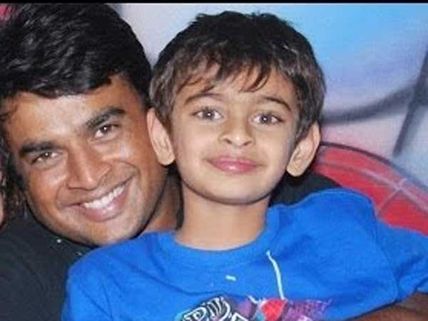 நானும், என் மகனும் மனமுடைந்துள்ளோம்: மாதவன் வருத்தம் 