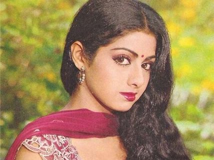 முதல் பெண் சூப்பர் ஸ்டார் ஸ்ரீதேவியின் அரிய புகைப்படங்கள் 