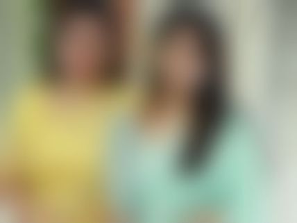 நடிகையின் இரங்கல் கூட்டத்திற்கு ஃபுல்மேக்கப்பில் வந்து இப்படியா பல்லை காட்டுவது? 