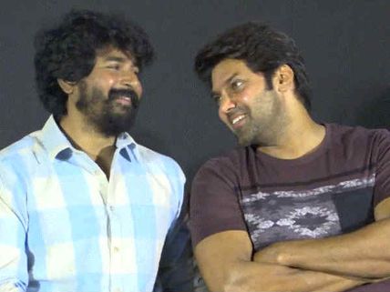 டான்ஸ் மாஸ்டர் தினேஷ் ஹீரோவாகும் ‘ஒரு குப்பைக் கதை’- ஆடியோவை ரிலீஸ் செய்த சிவகார்த்திக்கேயன், ஆர்யா!