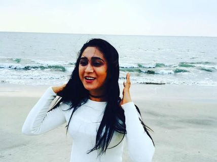 'பேரன்பு' நாயகி நடிகை அஞ்சலி அமீர்... பிக் பாஸ் வீட்டிற்கு செல்லும் முதல் திருநங்கை!. 