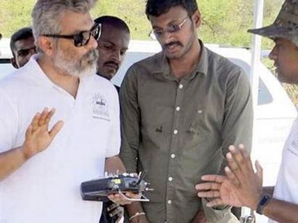  6 மணி நேரம் வானில் பறந்து... உலக சாதனை படைத்தது அஜித் உருவாக்கிய ஆளில்லா விமானம்!