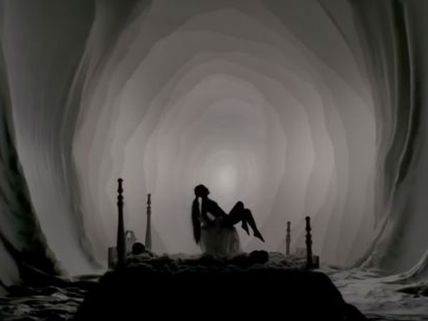  கவர்ச்சி பொங்கும் பாடல்.. இணையத்தை கிறங்கடித்த அமெரிக்காவின் அரியானா