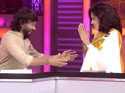  மமதி சாரியை கட்டிப்பிடிக்க பாய்ந்து அசிங்கப்பட்ட சினேகன்