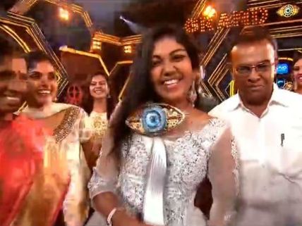 நான் என்ன புண்ணியம் செய்தேனோ தெரியவில்லை! நெகிழ்ச்சியடைந்த ரித்விகாவின் தந்தை!