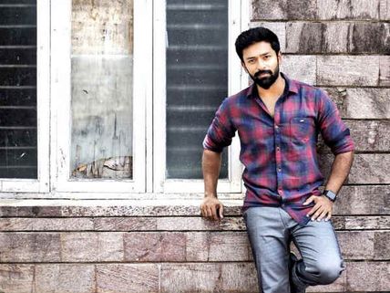 அப்பா செய்த காரியத்திற்காக வருத்தம் தெரிவித்த சாந்தனு பாக்யராஜ் 