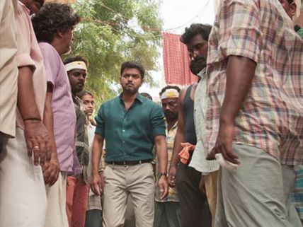 ‘சர்கார்’.. கார்ப்பரேட் மான்ஸ்டரின் அரசியல் புரட்சி! - விமர்சனம் #sarkar #sarkarreview 