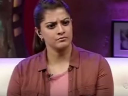 யாராவது செல்போன் கேட்டால் உடனே கொடுத்துடாதீங்க 