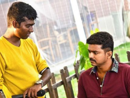 ஆளே மாறிக் கொண்டிருக்கும் விஜய்: காரணம் அட்லி 