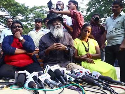 <b>Exclusive:</b> பெரியார் படத்தை திமுக பயன்படுத்தக் கூடாது... இயக்குனர் வேலு பிரபாகரன் பரபரப்பு பேட்டி 