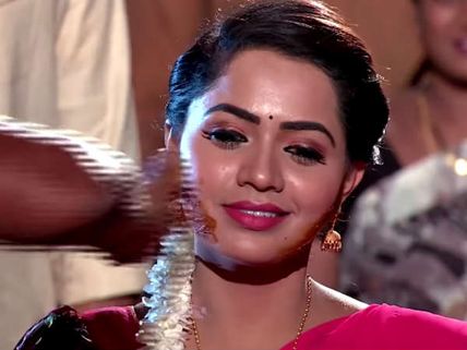 இப்படிப்பட்ட பொண்ணு  இருக்கறது எப்படிப்பட்ட கெத்து...! 