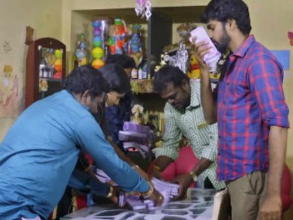 Mosadi Review: சதுரங்க வேட்டையில் சொல்லத் தவறிய  பித்தலாட்டங்கள்... 'மோசடி'யில் பார்க்கலாம்! 