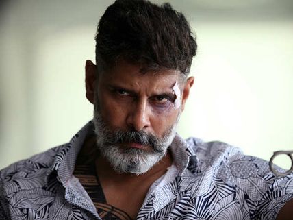 மரண மாஸ், செம, விக்ரம் வேற லெவல்: கடாரம் கொண்டான் ட்விட்டர் விமர்சனம் 