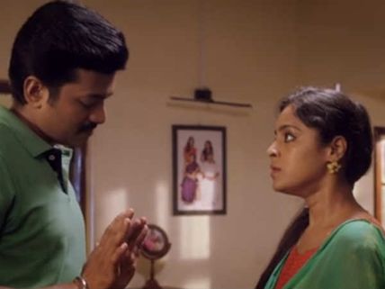 Malar Serial: லவ்வுன்னா லவ்வு அவ்ளோ லவ்வு.. பாவம் மனசு இப்போ வலிக்குது! 