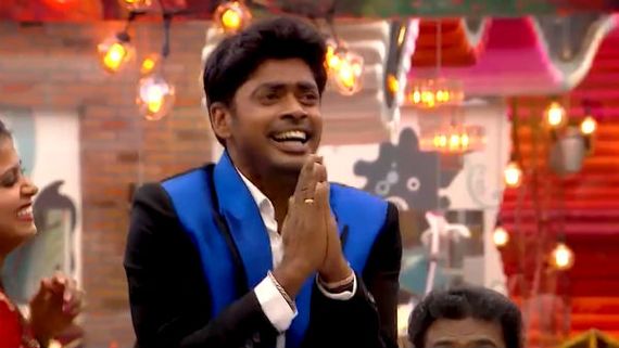 இது தான் உங்க டக்கா பிக் பாஸ்?: சாண்டியை வேறு கதறவிட்டுட்டாங்களே! 
