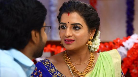 Naam iruvar namakku iruvar serial: ஓ...முதலிரவில் இப்படியும் மூட் கிரியேட் பண்ணலாமா? 