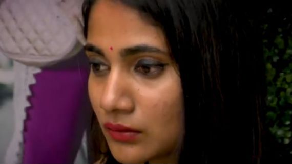 நைட் 2மணிக்கு என்ன பிரண்ட்ஷிப் வேண்டி கிடக்குது? லாஸ்லியாவை நாக்கை பிடுங்கி கொள்வதுபோல் கேட்ட தர்ஷன்