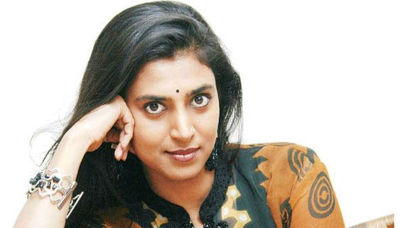 ராமேஸ்வரம் போனாலும்.. இந்த பிக்பாஸ் விடாது போலருக்கே! கஸ்தூரி யார மீட் பண்ணியிருக்காங்க பாருங்க! 