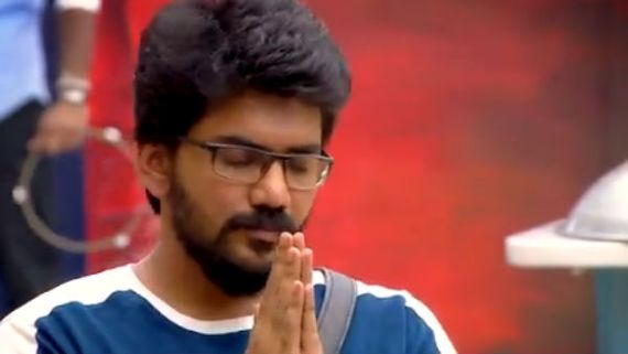 கட்டம்கட்டி சும்மா நச்சுன்னு கேட்ட ஹவுஸ்மேட்ஸ்.. ஸ்லிப்பர் ஷாட் டு கவின்.. ஹேப்பி மோடில் ரசிகர்கள்! 