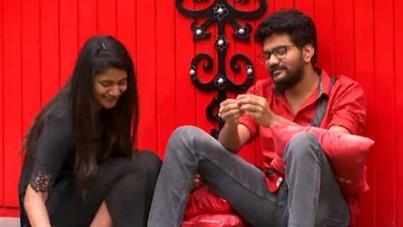 உனக்கு என்ன பிராப்ளம் லைஃப்ல.. இது அது இல்லீங்க... வேற ஆள்.. வேற டோன்! 