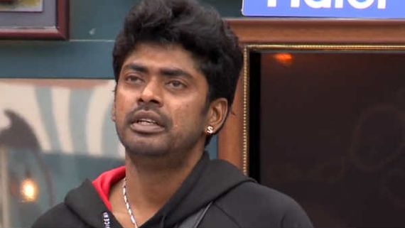 பிக்பாஸ் கேட்ட ஒரு கேள்வி.. கதறி கதறி அழுத சாண்டி! அதிர்ச்சியடைந்த ரசிகர்கள்! 
