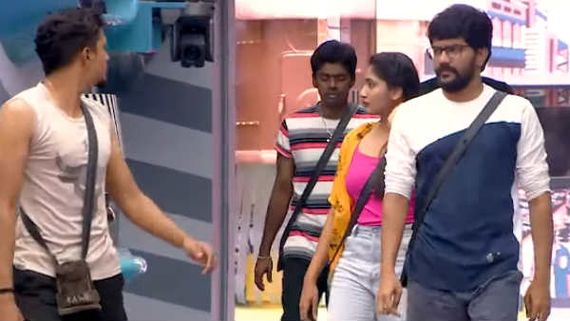 பின்றீயே பாப்பா.. மதுமிதாவை அசிங்கப்படுத்திய லாஸ்லியாவை புகழும் நடிகை! 