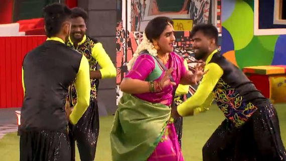 மீண்டும் வனிதா.. செம டிவிஸ்ட் கொடுத்த பிக் பாஸ்.. நடந்து வரும்போதே அக்கா அலற வைக்குறாங்களே! 
