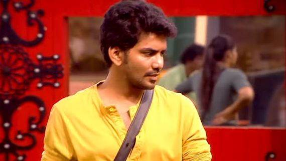 “பிக் பாஸில் இருந்து வெளியேற இதுதான் காரணம்”.. ஓப்பனாகக் கூறிய கவின்.. செம பீலிங்கில் சாண்டி! 