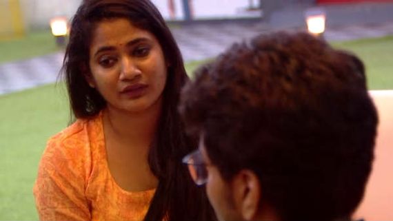 இட்ஸ் ஓவர்.. அப்பாவால் காதலுக்கு முற்றுப்புள்ளி வைத்த லாஸ்லியா.. கொடுத்தவாக்கை காப்பாற்றுவாரா கவின்?