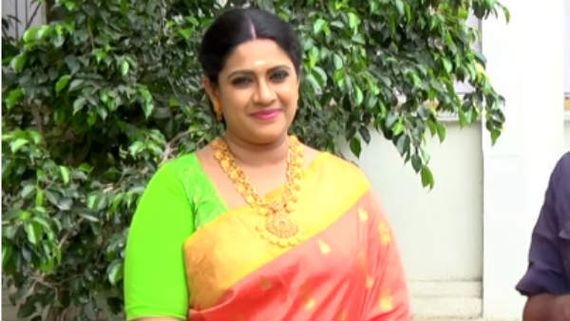 சின்ன வயசுதான் சீரியல்ல அம்மாவாக நடிக்கிறேன்... நாயகி வசந்தி இன்டர்வியூ 