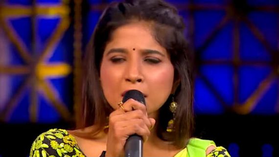 மனசு வலிக்குது ஹவ்வா.. ஹவ்வா.. இது என்ன சாக்ஷிக்கு புதுசா? நெட்டிசன்ஸ் மரண பங்கம் 