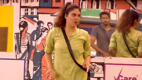 நான்சென்ஸ்.. லாஸ்லியாவிடம் கடலை போட்ட கவின்.. பொறுத்தது போதும் பொங்கி எழுந்த ஷெரின்.. ஒரே உதை தான்! 