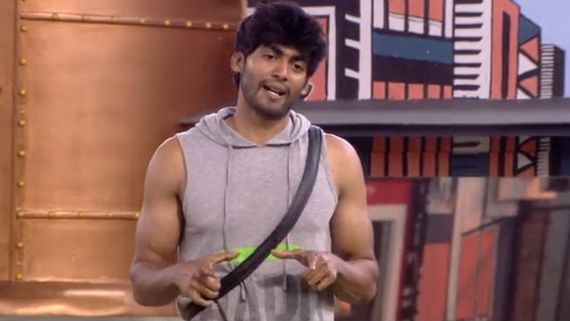 இந்த வாரத்தோடு இந்த ஷோவுக்கு பாடை கட்டிட்டோம்.. செம கடுப்பில் ரசிகர்கள்! பிக்பாஸ்க்கு ஊ..ஊ..ஊ!! 