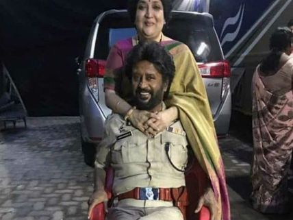 வாவ்.. ஷுட்டிங் ஸ்பாட்டில் கணவருடன் லதா ரஜினிகாந்த்.. ப்பா.. இந்த வயசுலேயும் என்னா லவ் பாருங்க! 