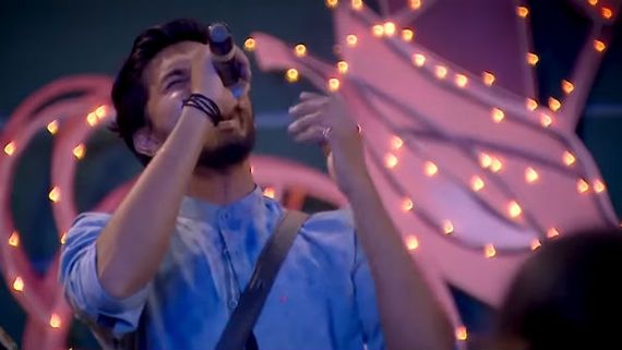 ஆட்டம் பாட்டம்.. கச்சேரி.. 100வது நாளில் பிக்பாஸ்.. களைகட்டும் வீடு! கிரங்க வைத்த முகென்! 