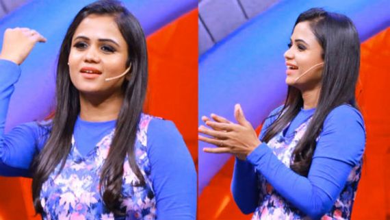  விஜய் டி.வி அழகிக்கு திருமண நாள்.. குவிந்த வாழ்த்துகள்! 