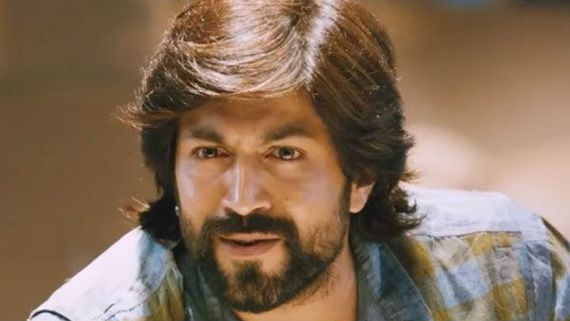 நியூ இயர் வருது... சரக்கடிச்சுட்டு வண்டி ஓட்டாதீங்க... ரசிகர்களுக்கு கே.ஜி.எப் ஹீரோ அட்வைஸ் 