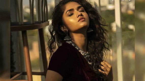 'எத்தனை முறை பார்த்தாலும் புரியாது அதானே...' 'சில்லுக்கருப்பட்டி' சுனேனாவை கலாய்த்த ரசிகர் 
