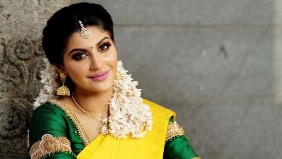 மஞ்சள் கலர் சேலை.. பச்சை கலர் ஜாக்கெட்.. செம்ம க்யூட் யாஷிகா.. ரசிகர்களுக்கு பொங்கல் வாழ்த்து!