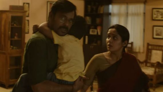 சிங்கம்னா வேட்டையாடணும், மான்னா ஓடி ஓளியணும்...விரட்டல் மிரட்டல் கதைதான் காட்ஃபாதர் 