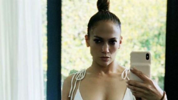 50 வயசுல என்ன ஒரு ஹாட்.. வைரலாகும் ஜெனிபர் லோபஸ் பிகினி செல்ஃபி.. அதுக்குள்ள 6.5 மில்லியன் லைக்ஸ்!