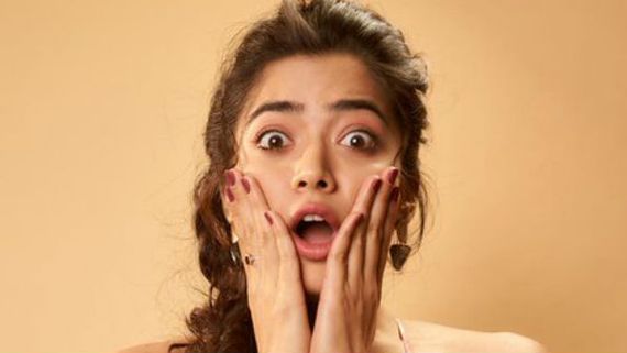 வித்தியாசமா போட்டோ ஷுட் நடத்தி அசிங்கப்பட்ட  நடிகை.. வடிவேலுடன் சேர்த்து வச்சு செய்த நெட்டிசன்ஸ்!