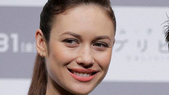 ஹாலிவுட்டை மிரட்டும் கொரோனா வைரஸ்...டாம் ஹாங்க்ஸை தொடர்ந்து ஜேம்ஸ்பாண்ட் பட ஹீரோயினும் பாதிப்பு! 