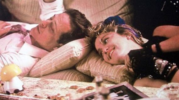 கொரோனா வைரஸ் பாதிப்பால் சிகிச்சை பெற்று வந்த பிரபல நடிகர் மரணம்.. திரைத்துறையினர் அதிர்ச்சி! 